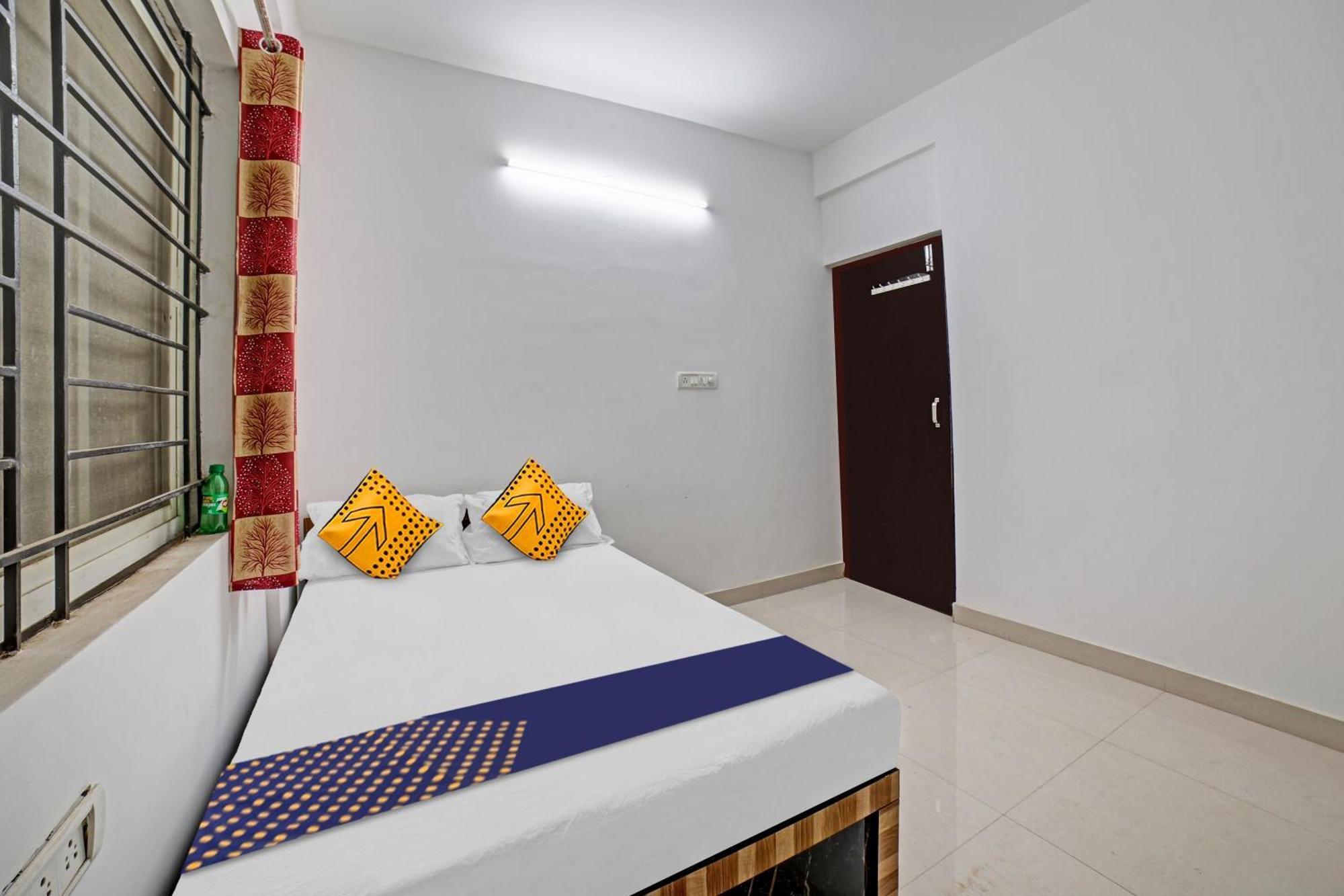 Spot On 81164 San International Hotel Bangalore Buitenkant foto